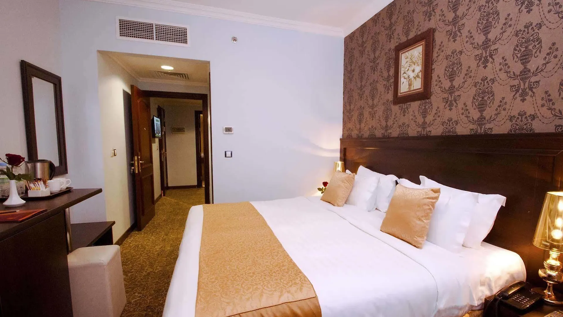 Deyar Al Eiman Hotel Medina 4*,  Saudi Arabia